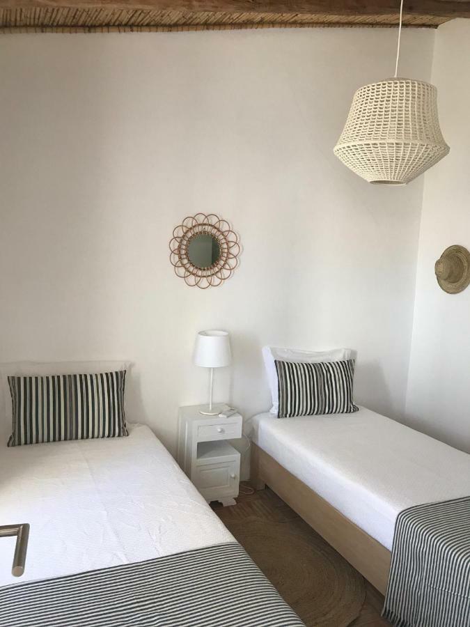 Casas De Mertola - N. Sª Das Neves Exteriör bild